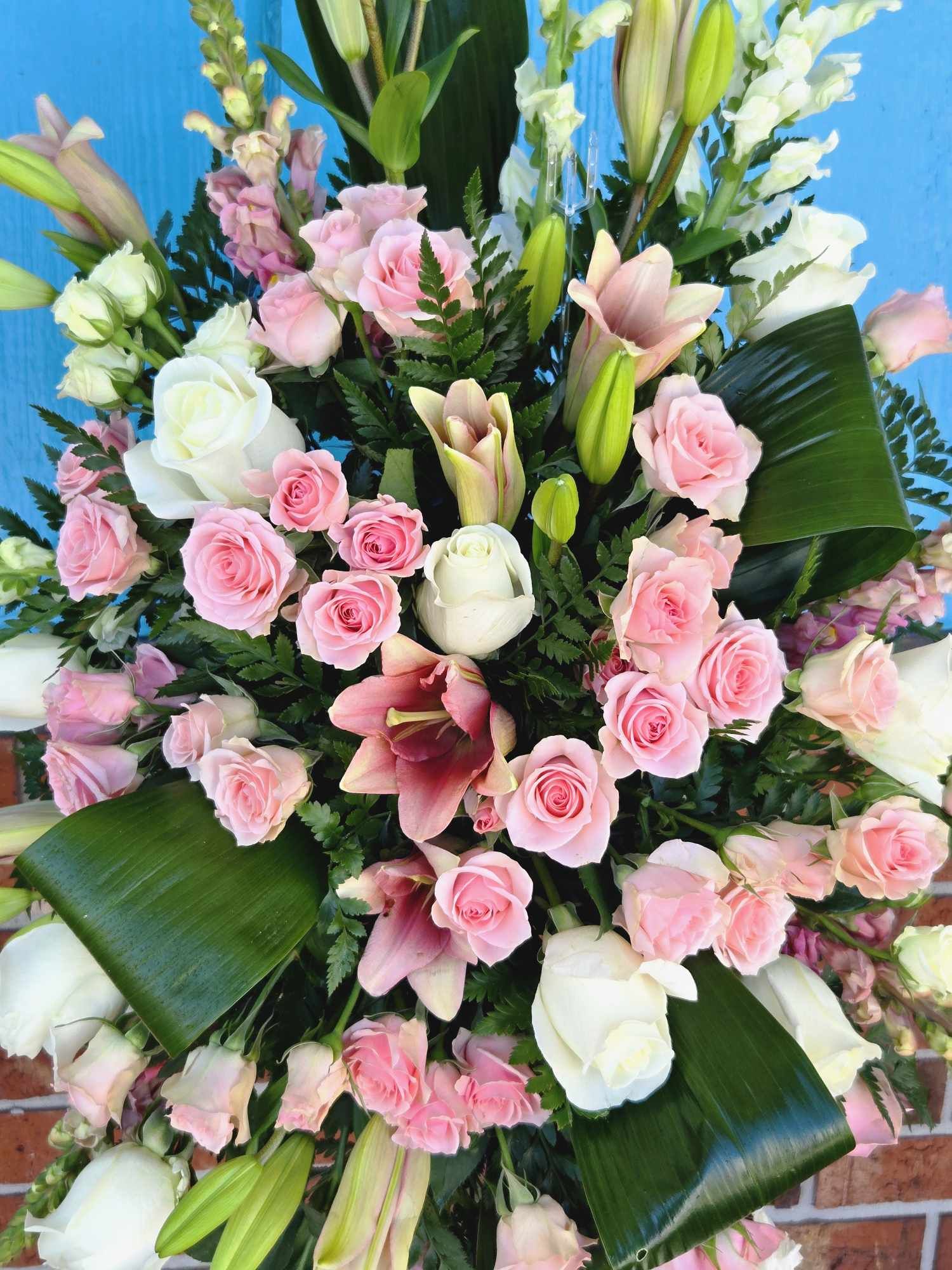 Passionate Pink Standing Spray